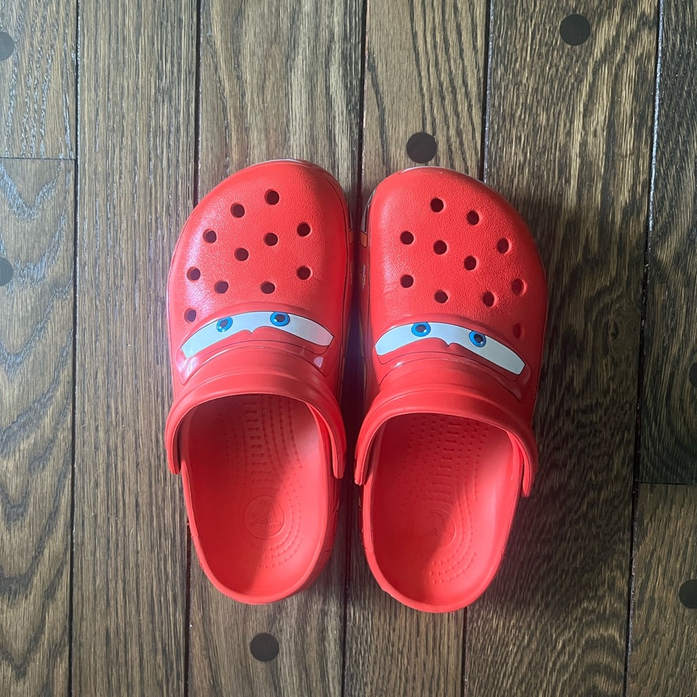 Lightning McQueen Crocs